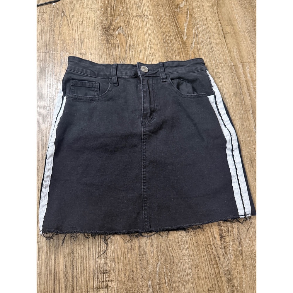 Denim Blvd Los Angeles Black Denim Mini Skirt White Side Stripe Raw‎ Hem Size M